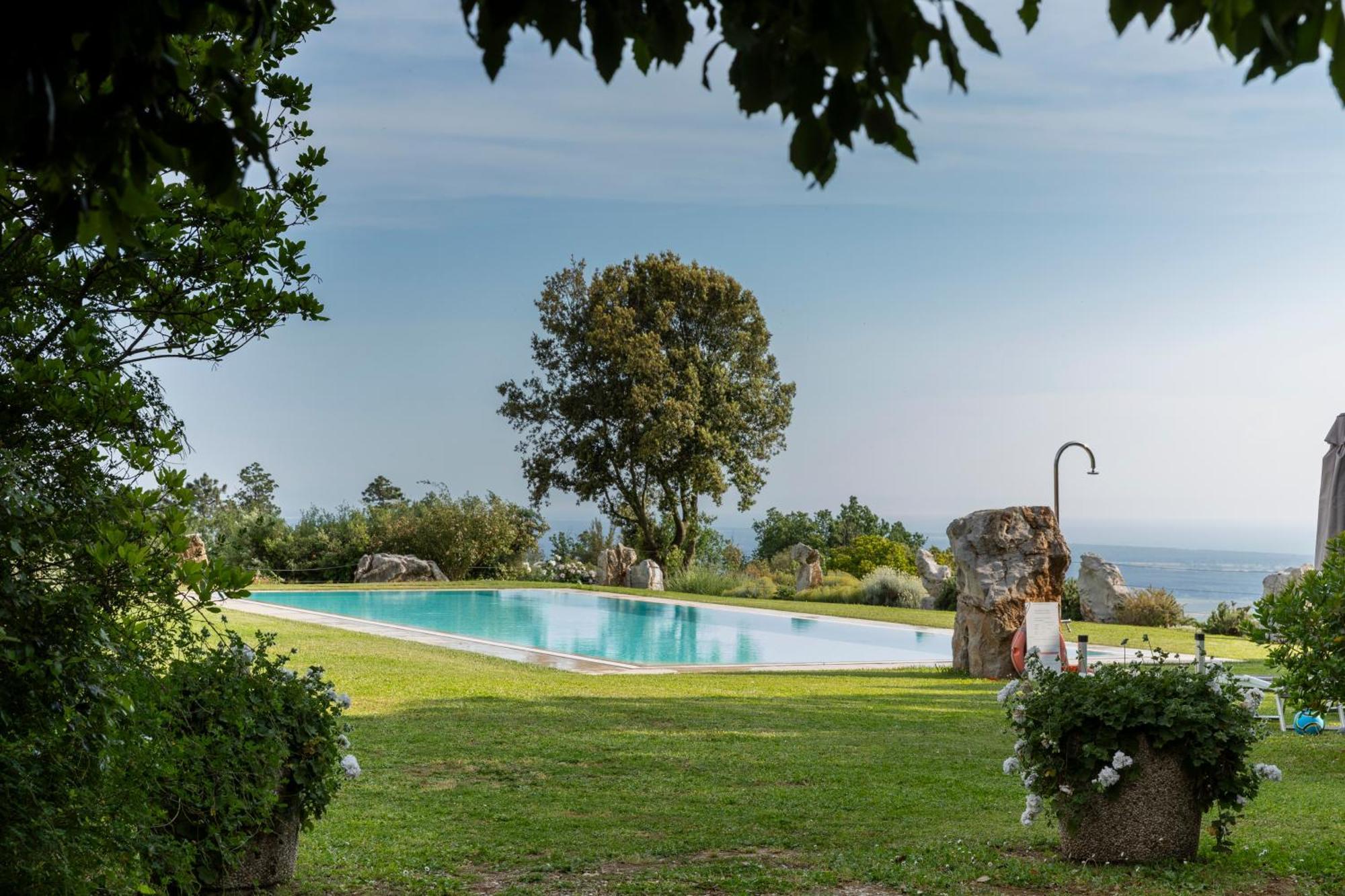 Holiday Prato Verde Chiatri Экстерьер фото
